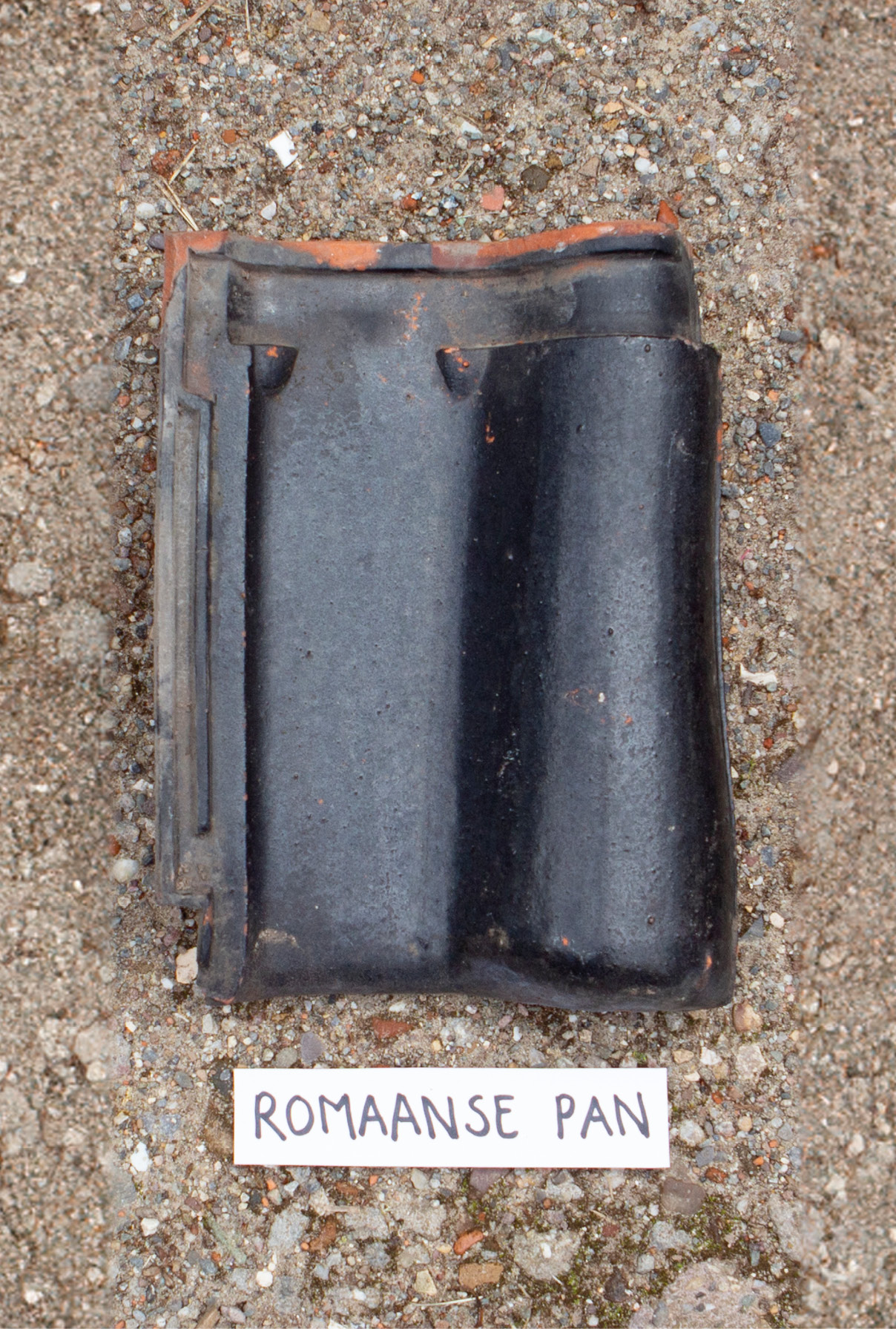 Romaanse dakpan blauw gesmoord dakpannen bouwmaterialen Romaanse dakpan blauw gesmoord dakpannen bouwmaterialen