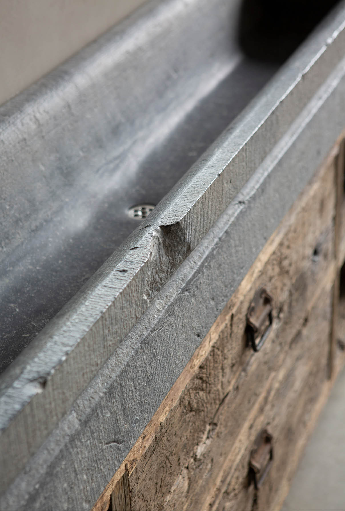 kasteelmeubel rustiek eiken badkamermeubels maatwerk hout vanijken kasteelmeubel wagondelen badkamermeubel oud eiken hardsteen janvanijken