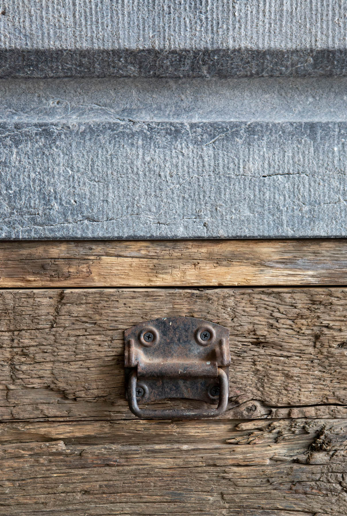 kasteelmeubel rustiek eiken badkamermeubels maatwerk hout vanijken kasteelmeubel rustiek eiken badkamermeubels maatwerk hout vanijken