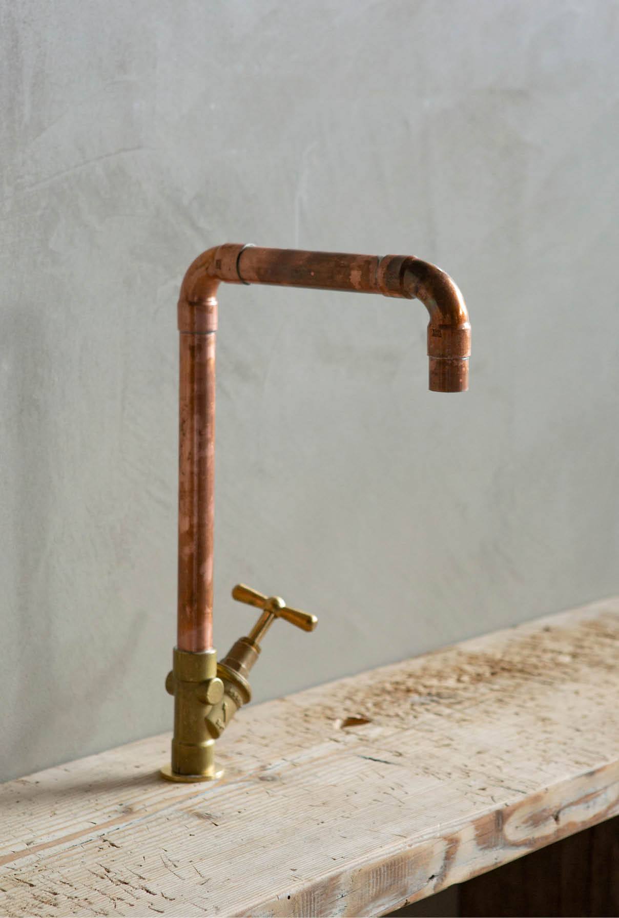 fonteinkraan koperen kraan badkamer keuken koper messing fonteinkraan koperen kraan badkamer keuken oude bouwmaterialen