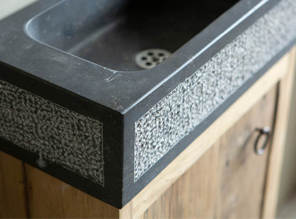 toiletmeubels geschaafd eiken wagondelen belgisch hardsteen oudebouwmaterialen toiletmeubels geschaafd eiken wagondelen belgisch hardsteen oudebouwmaterialen