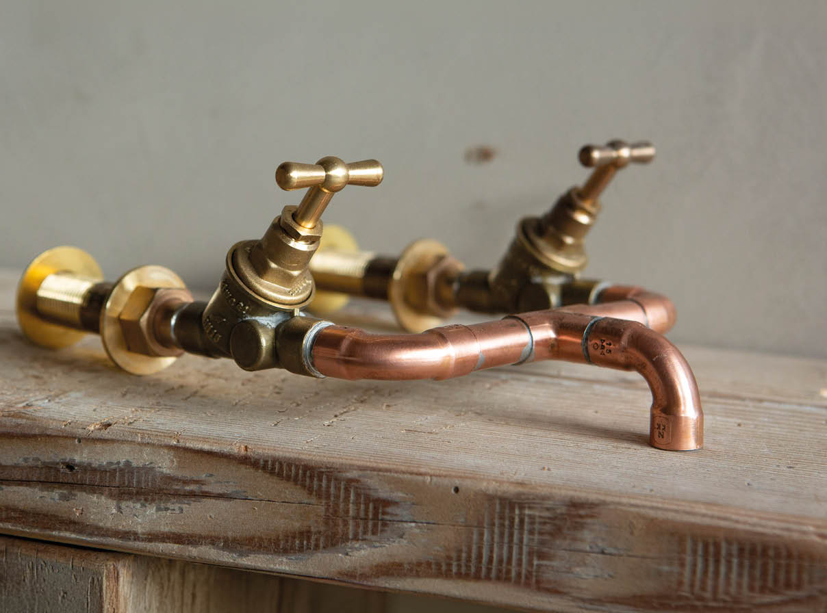muur mengkraan koper kraan badkamer keuken oude bouwmaterialen muur mengkraan koper kraan badkamer keuken oude bouwmaterialen