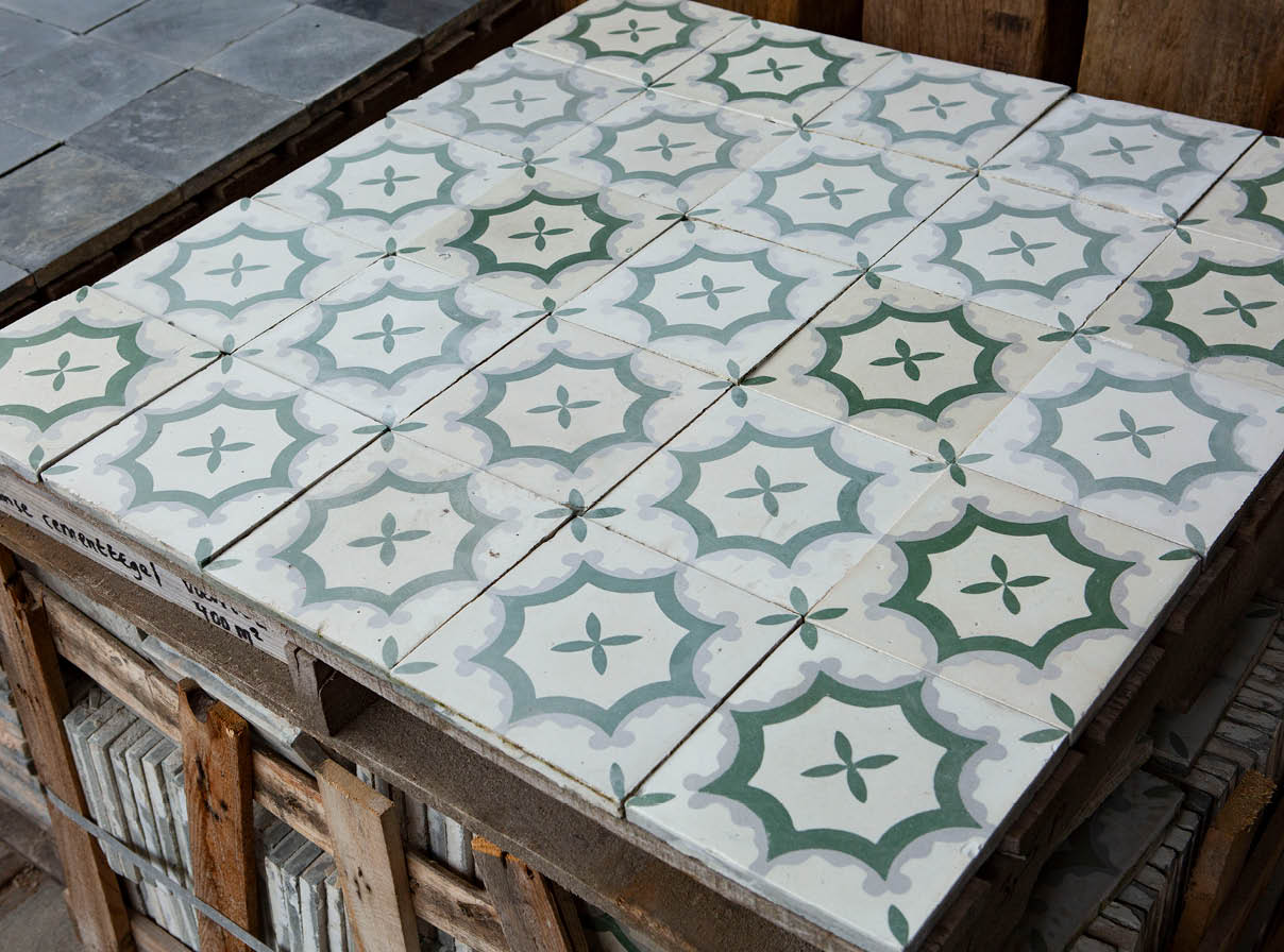 Franse-cementtegel-motief-20x20x2cm-voorraad-janvanijken-001 Motieftegels - Franse cementtegel