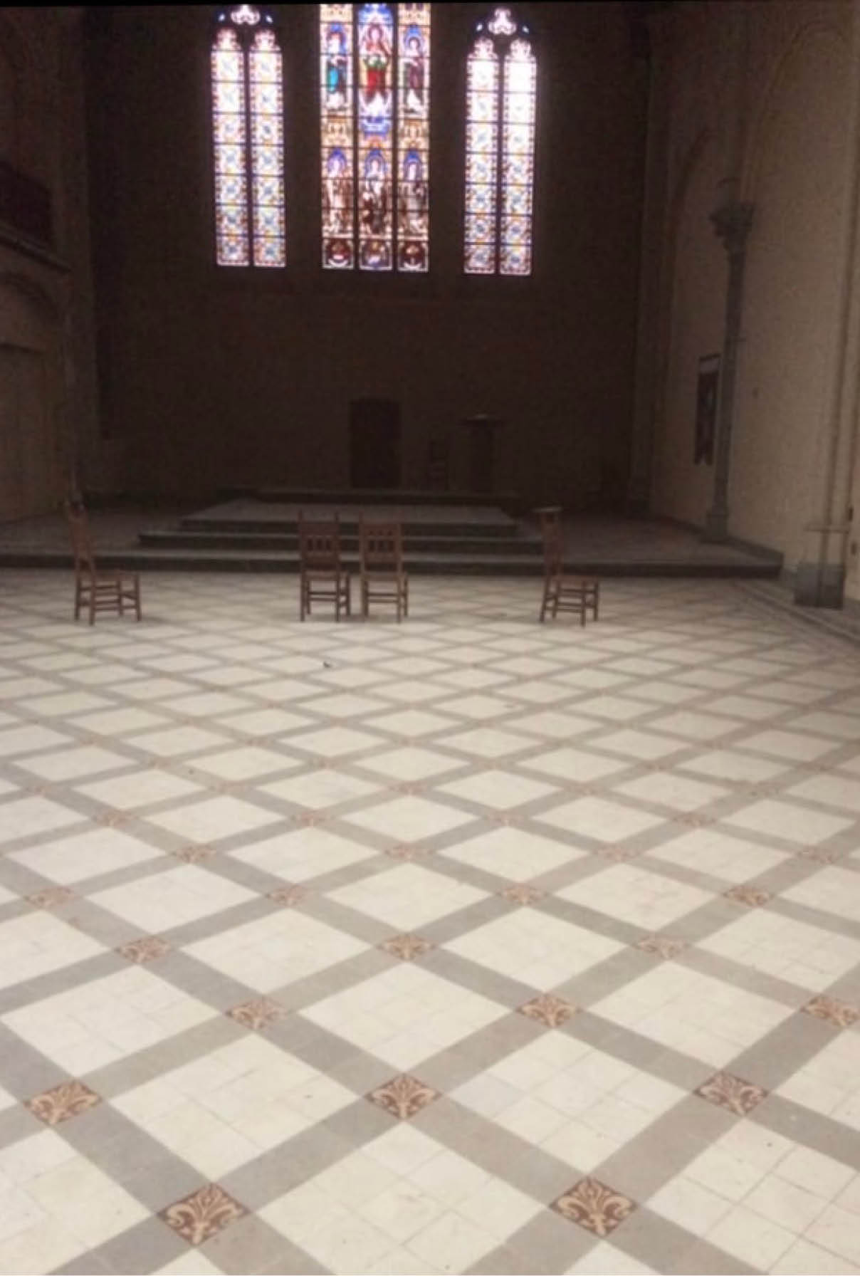 gebruikte-vloertegels-stoer-karakter-antieke-vanijken-001 Kerk Leuven 1912 keramische tegels effen motief