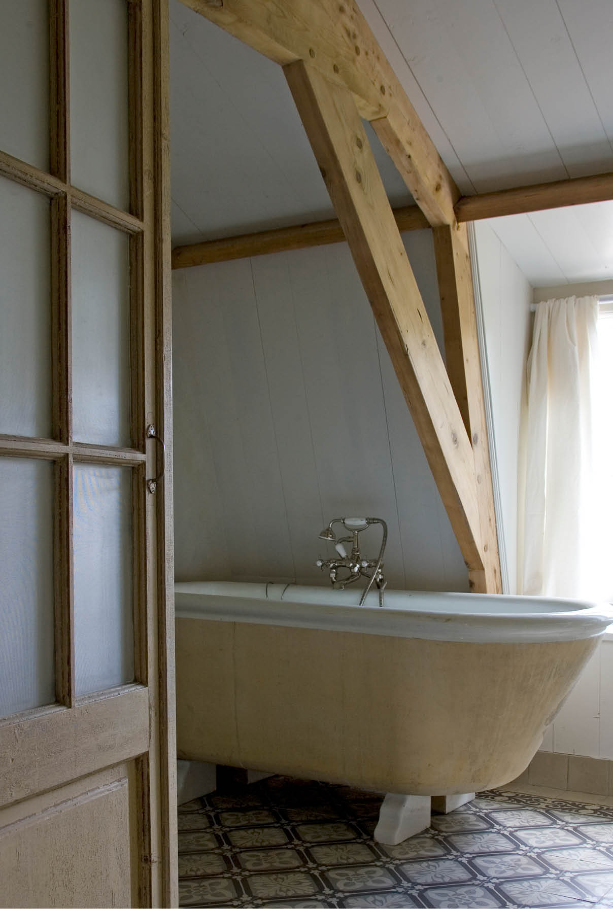 keramische-vloertegels-motief-15x15cm-janvanijken-001 Motieftegels - Binnenkijker badkamer