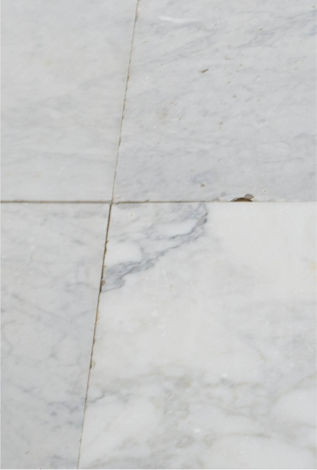 marmer-tegels-Carrara-40×40-oude-bouwmaterialen-001.jpg Natuursteen tegels - 150 jaar oud Carrara marmer