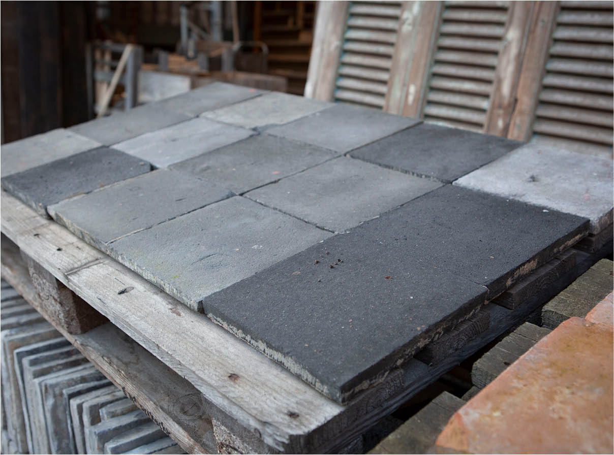 oud-hollandse-plavuizen-22×22-oude-bouwmaterialen-001 Boeren plavuizen - oud Hollands blauw gesmoord