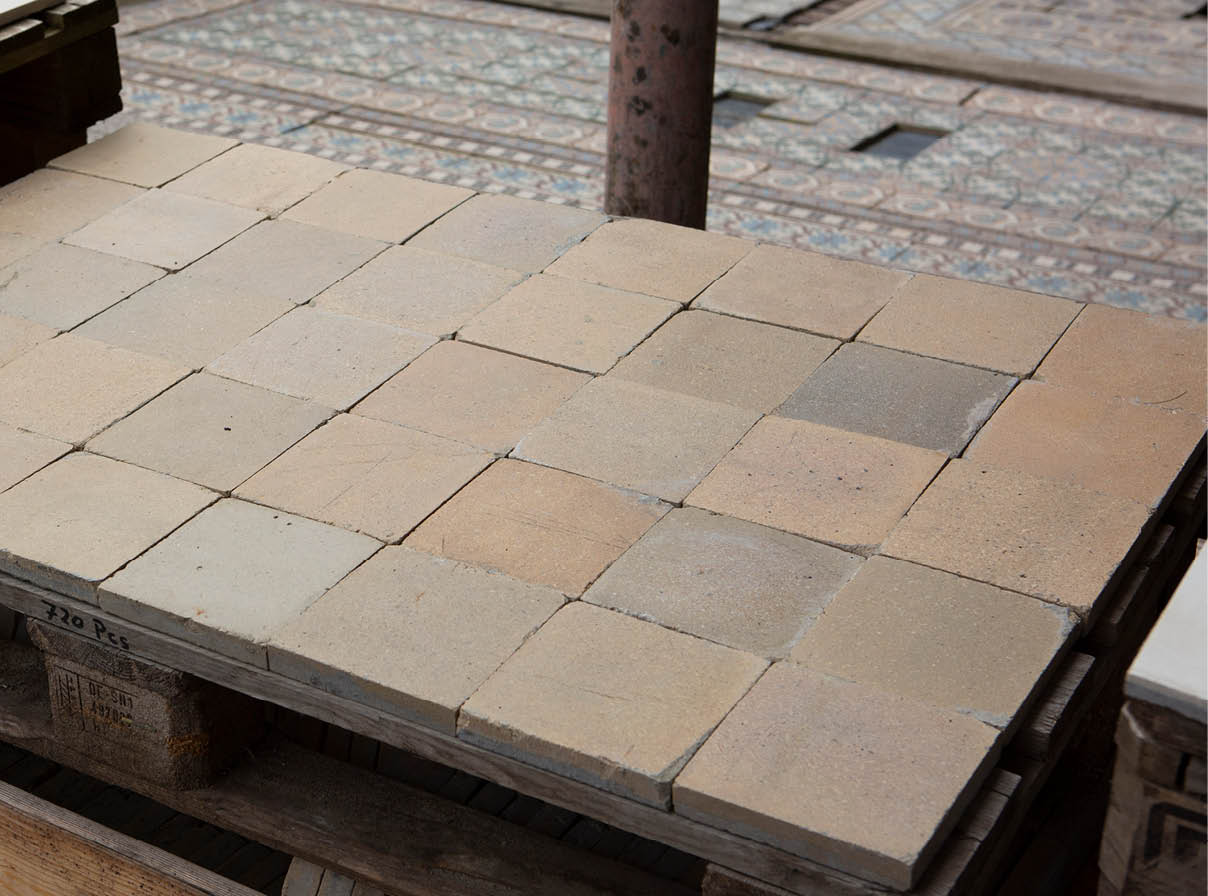 vloertegels-effen-genuanceerd-145x145mm-oude-001 Effen genuanceerd Keramische vloertegel