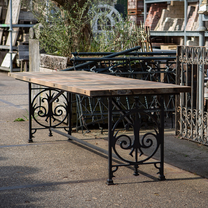 Binnentafels Tafels Buitentafels Salontafels Bijzettafels Tafel Oude Bouwmaterialen