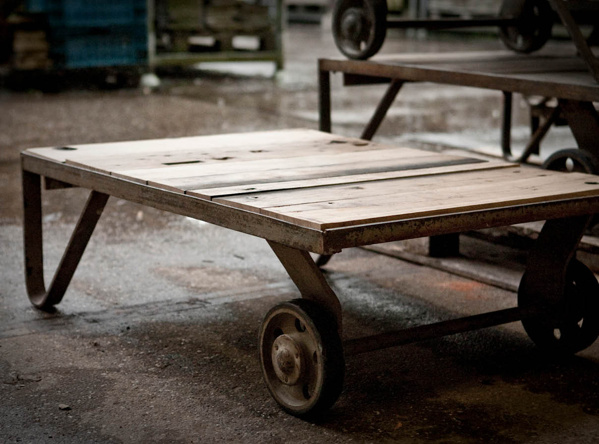 industriële-trolley-salontafel-trolleys-vintage-001 Balkentafels Salontafels Bijzettafels Buitentafels Binnentafels Tuintafel Tafels Authentieke Bouwmaterialen