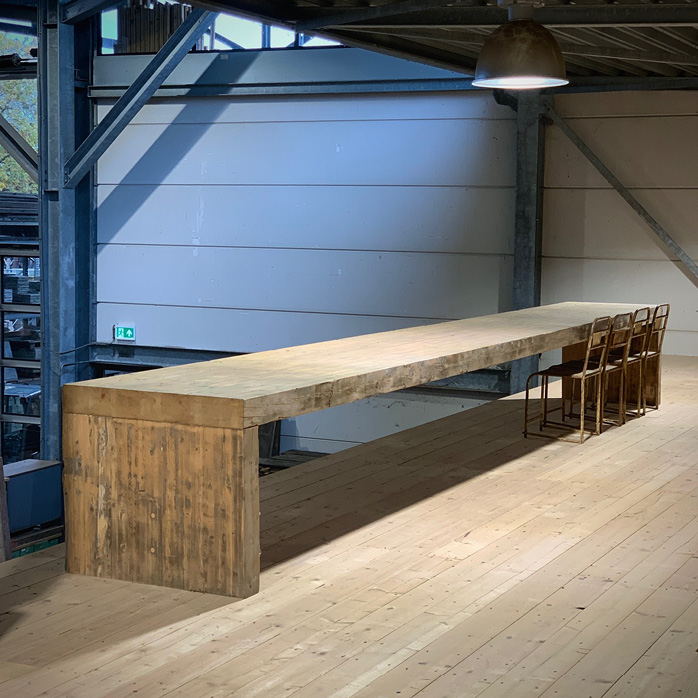Binnentafels Tafels Buitentafels Salontafels Bijzettafels statafel Oude Bouwmaterialen