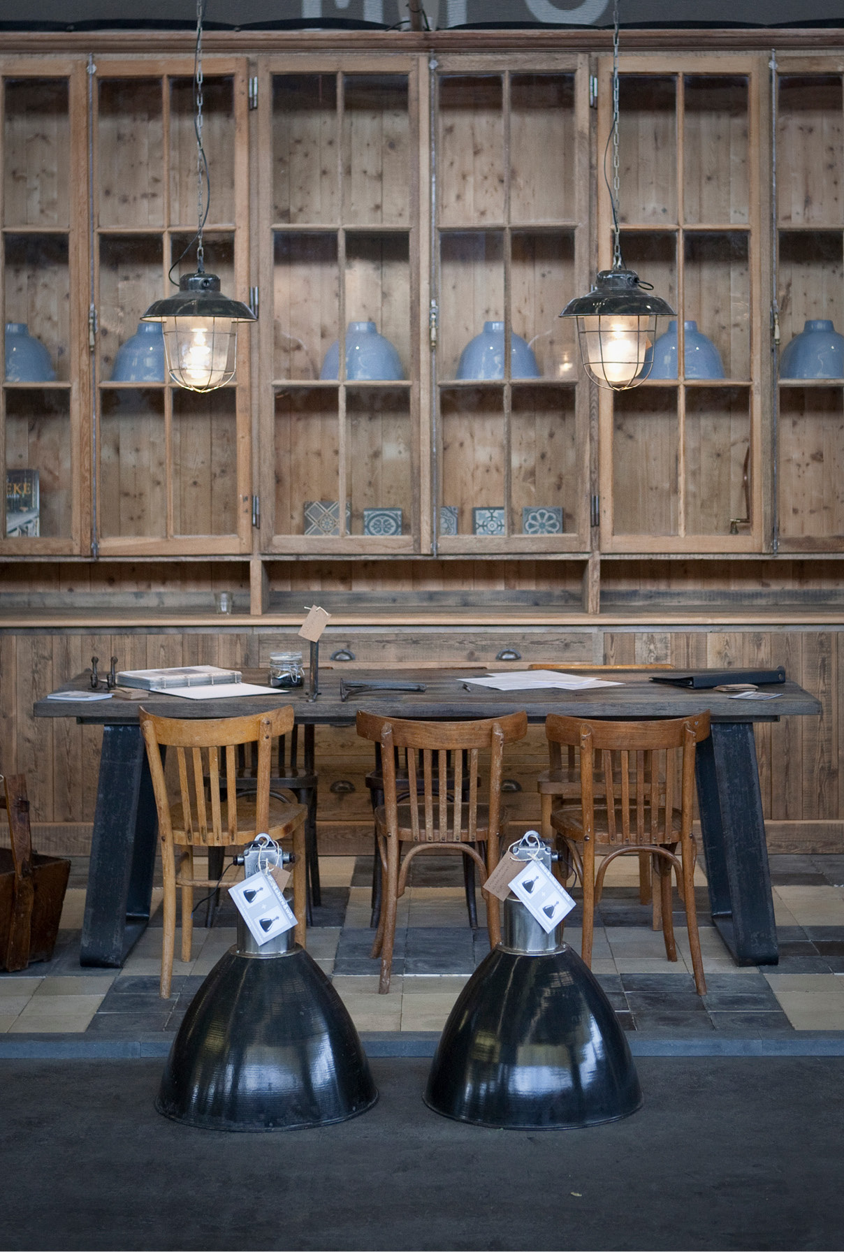 tafel-industrieel-ijzer-eiken-janvanijken-001 Balkentafels Salontafels Bijzettafels Buitentafels Binnentafels Tuintafel Tafels Authentieke Bouwmaterialen