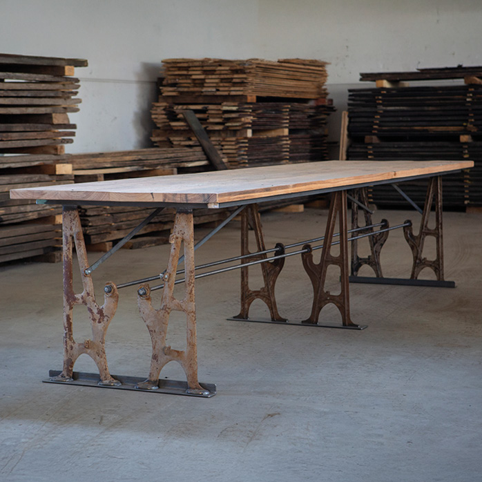 Binnentafels Tafels Buitentafels Salontafels Bijzettafels Tafel Oude Bouwmaterialen