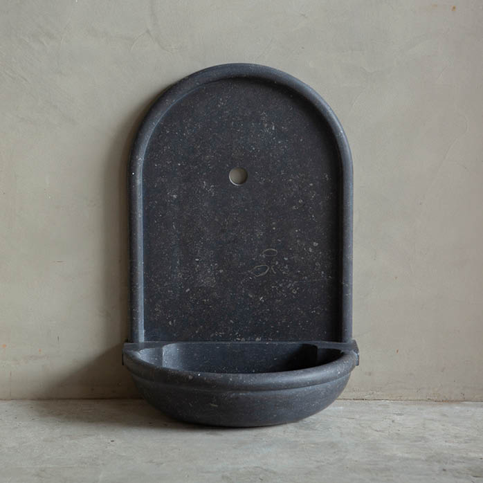 Natuurstenen bakken wildbakken Toiletbakjes Kasteelbakjes Oude bakken en hergebruikt natuursteen