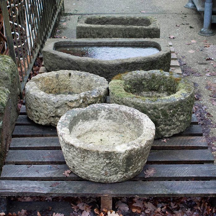 Natuurstenen bakken wildbakken Toiletbakjes Kasteelbakjes Oude bakken en hergebruikt natuursteen